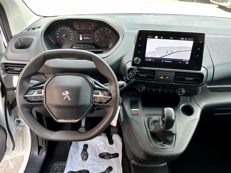 Furgoneta Peugeot Standard 650KG 1.5 Bluehdi...