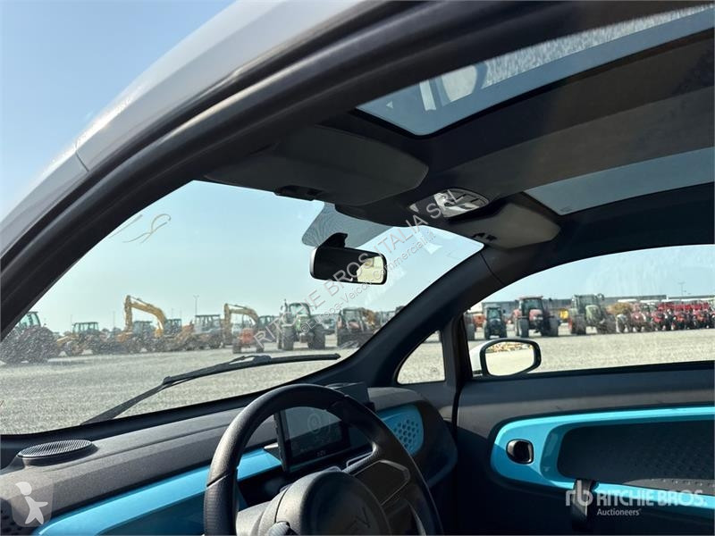 Лекотоварен автомобил  XEV Yoyo