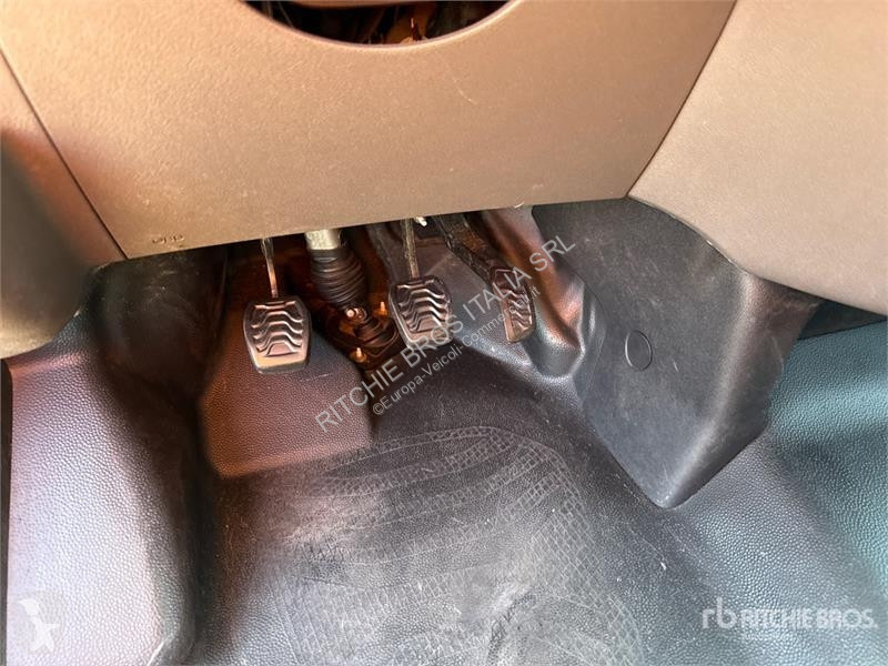 Лекотоварен автомобил Ford 2.0 TDCI 77