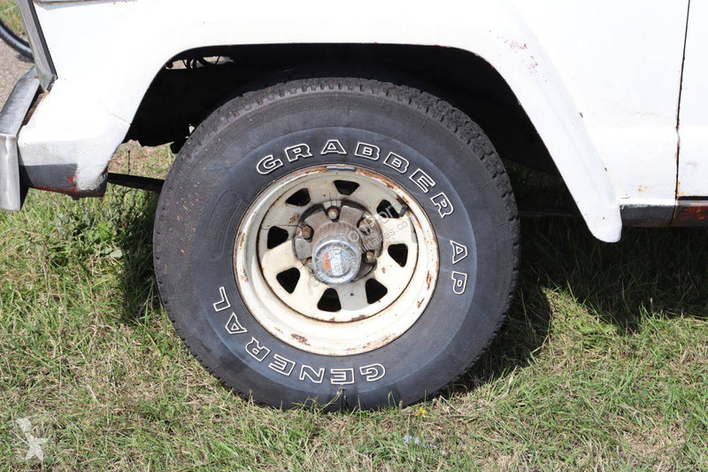 Furgoneta Jeep Chief