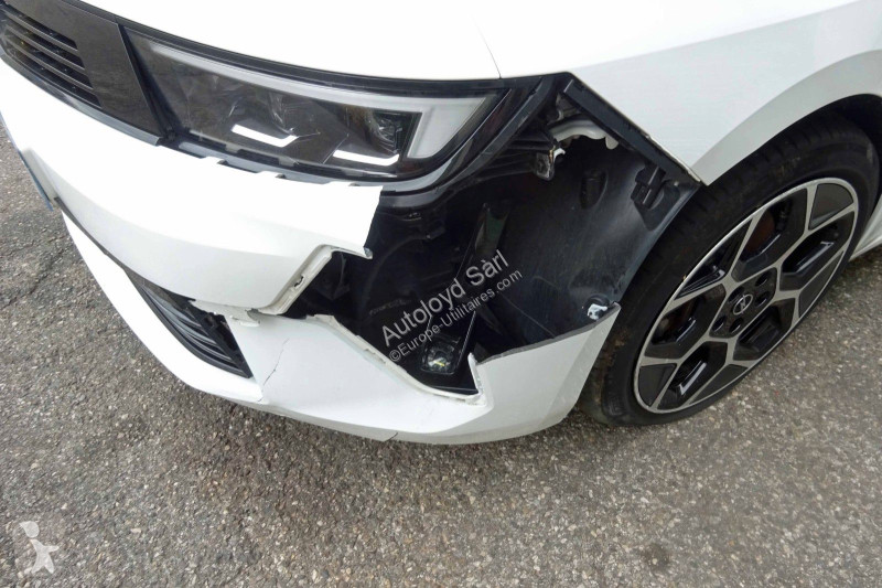 Лекотоварен автомобил Opel ASTRA 1,2 E-DSC 136...