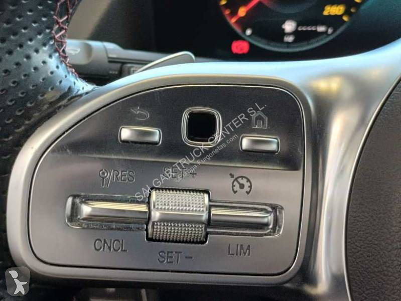 Комерційні автомобілі Mercedes 200