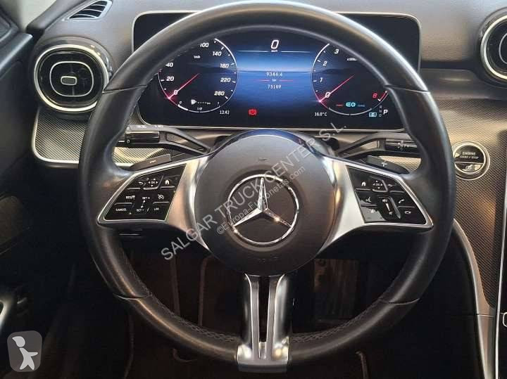 Комерційні автомобілі Mercedes 200