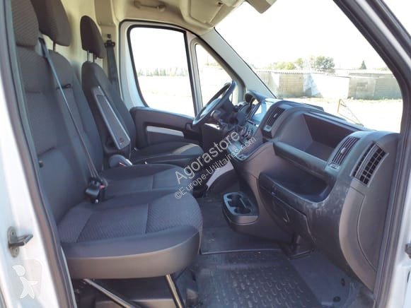 Véhicule utilitaire Peugeot BOXER