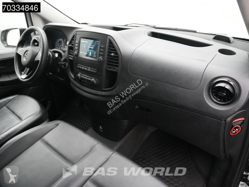 Лекотоварен автомобил Mercedes 114 Automaat...