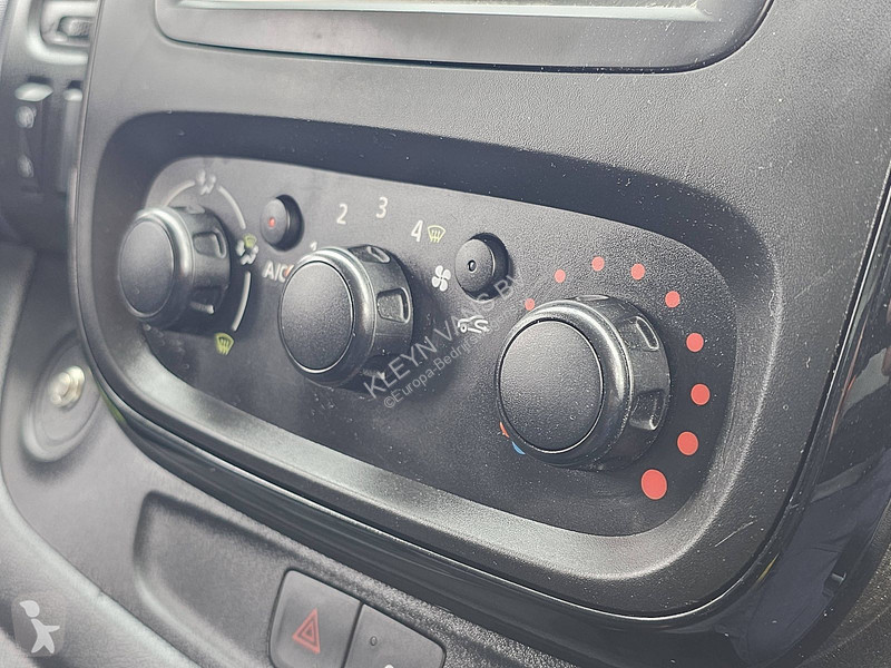 Лекотоварен автомобил Opel 1.6