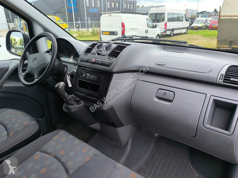 Лекотоварен автомобил Mercedes 95pk