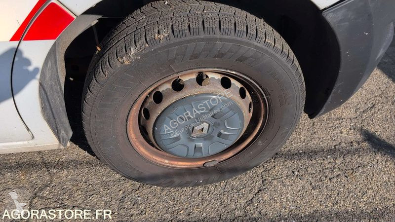 Лекотоварен автомобил Renault MASTER