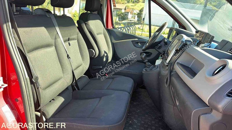 Лекотоварен автомобил Renault TRAFIC
