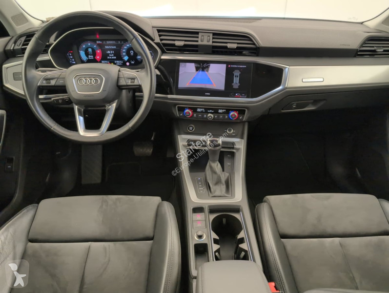 Véhicule utilitaire Audi Q3