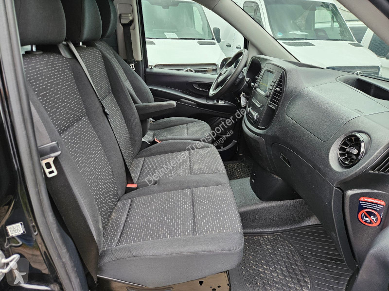 Лекотоварен автомобил Mercedes Vito...
