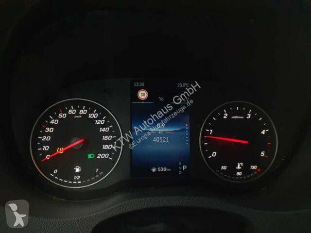 Лекотоварен автомобил Mercedes Sprinter 317...