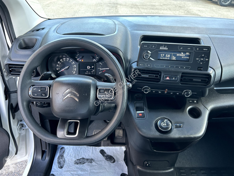 Лекотоварен автомобил Citroën XL 950KG 1.5...