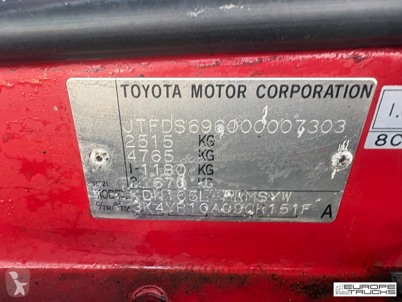 Furgoneta Toyota Manual - 2.5Ltr - 4x4 Hilux