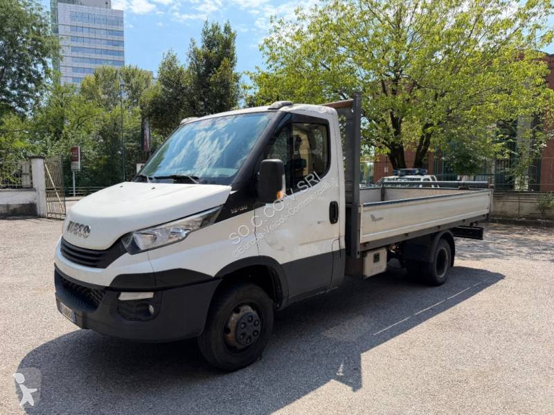 Furgoneta Iveco 35C12