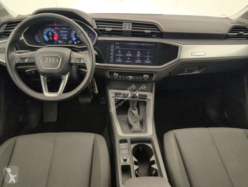 Véhicule utilitaire Audi Q3