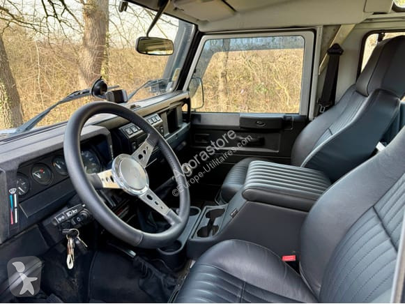 Furgoneta Land Rover DEFENDER