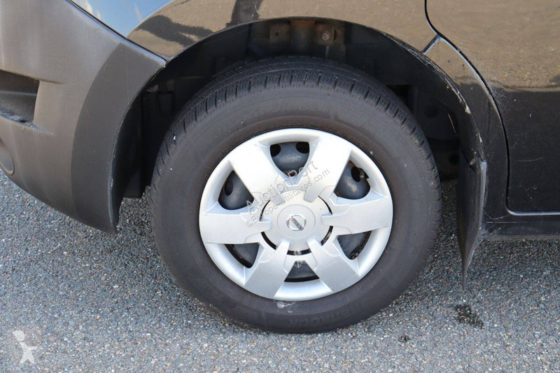 Furgoneta Nissan