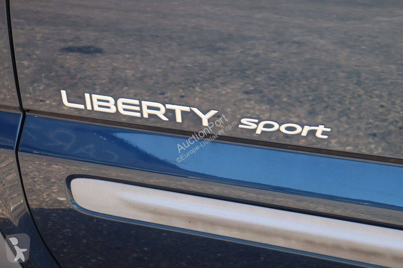Furgoneta Jeep  LIBERTY SPORT