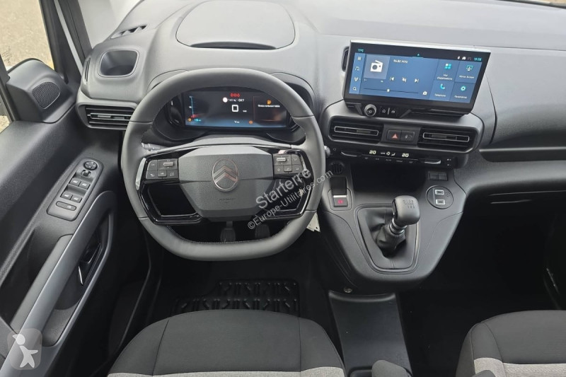 Véhicule utilitaire Citroën  BERLINGO CABINE...