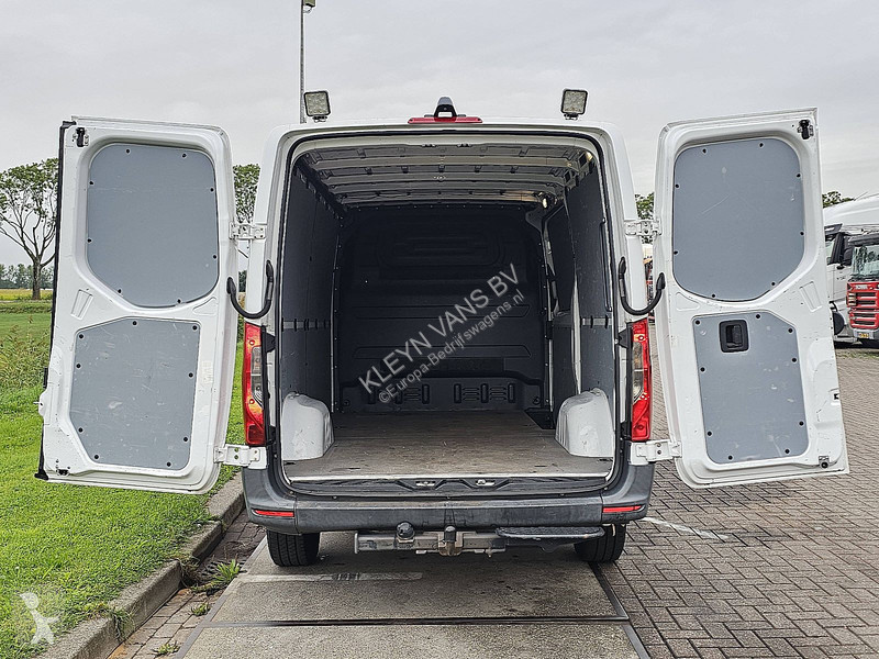 Mercedes 314 L2H1 RWD Trekhaak van