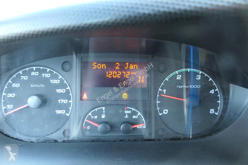 Коммерческий автомобиль Iveco Daily 35 S11 C30C...