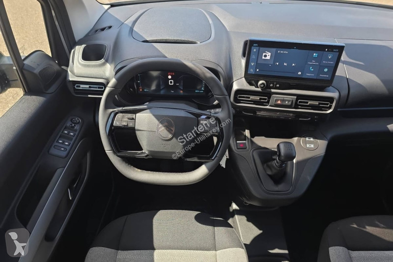 Véhicule utilitaire Citroën  BERLINGO CABINE...