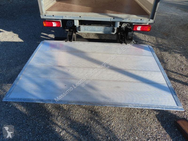 Furgoneta Iveco 35C16 3,0  Seitl Tür FZ.102