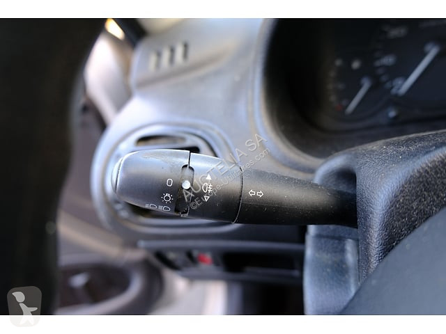 Коммерческий автомобиль Peugeot 208