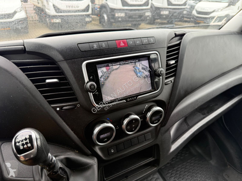 Veículo utilitário Iveco 35C16 3,0L Koffer LBW...
