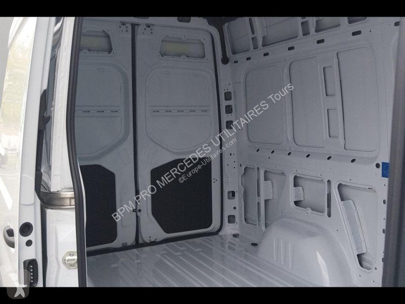 Коммерческий автомобиль Mercedes Fg 315 CDI 37...