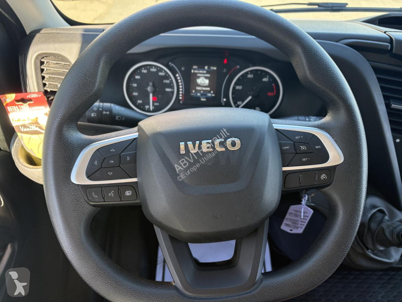 Furgoneta Iveco 35S14V12 CAMERA DE RECUL...