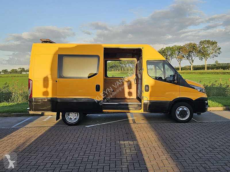 Veículo utilitário Iveco 35C16 DL AUT. L2H2
