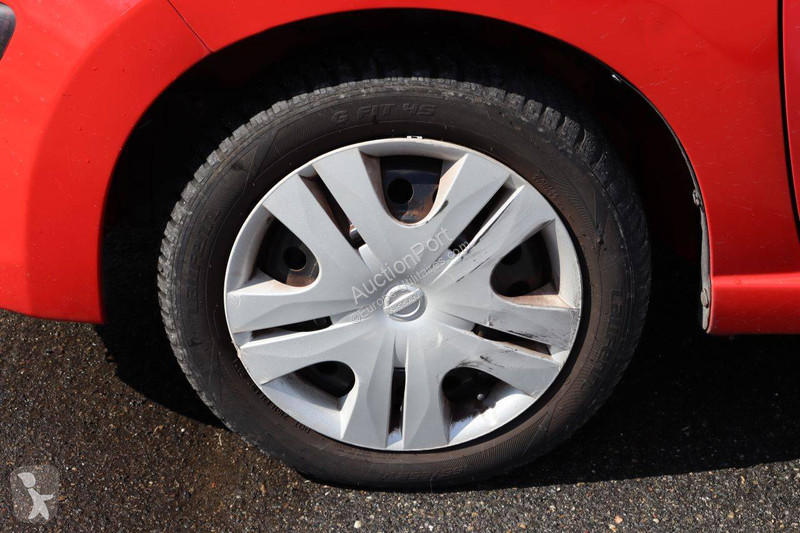 Haszongépjármű Nissan