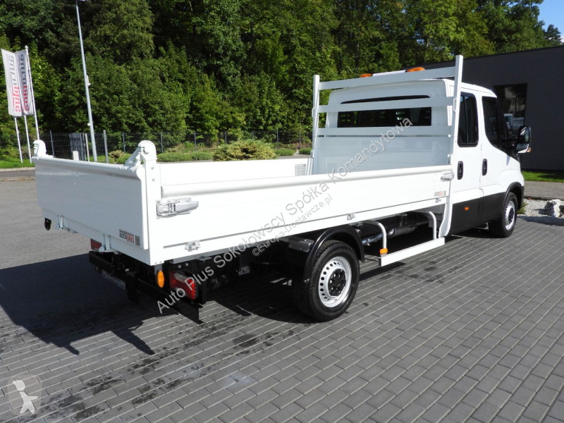 Veículo utilitário Iveco 35S14 DAILY