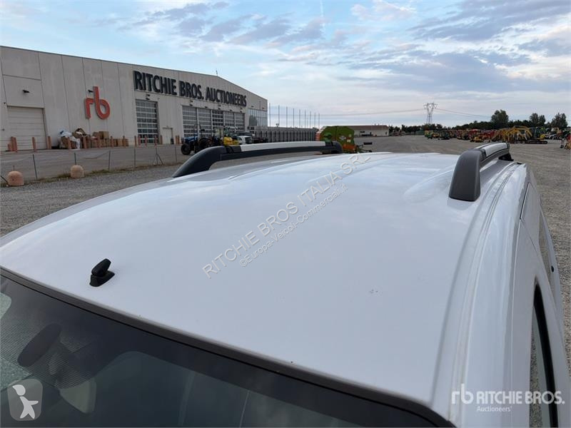 Veículo utilitário Renault New-kangoo Automobile