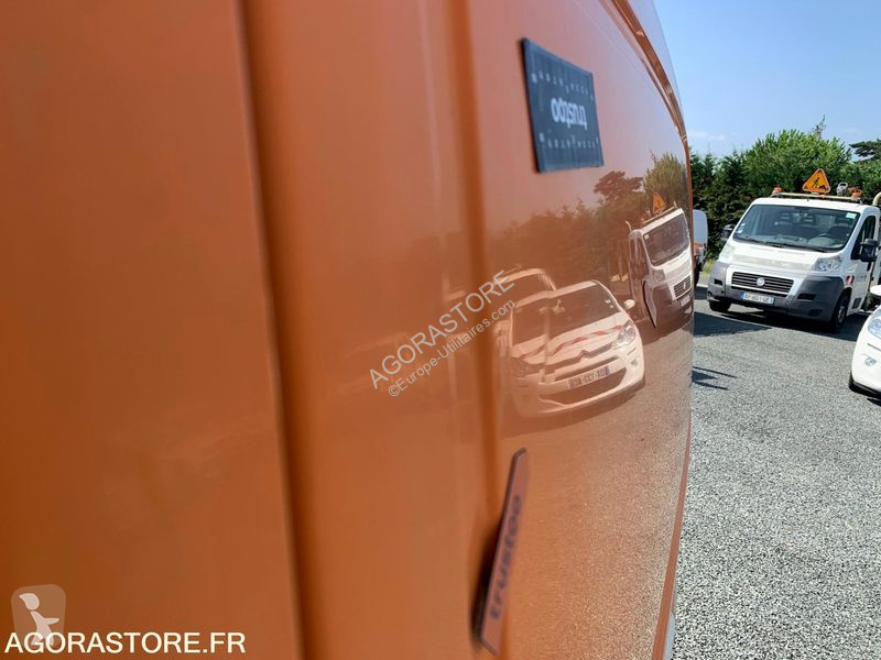 Véhicule utilitaire Renault KANGOO