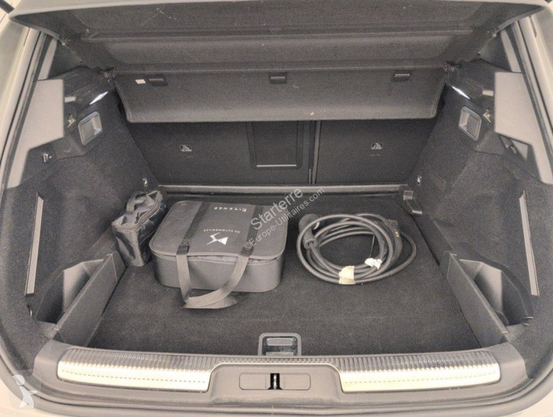 Véhicule utilitaire DS