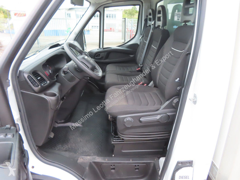 Užitkové vozidlo Iveco 35C16  3,0  Möbelkoffer...