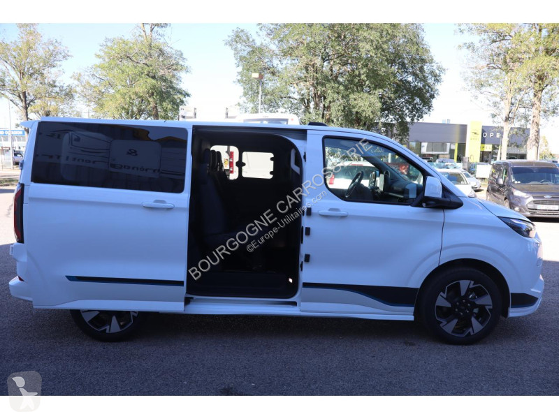 Véhicule utilitaire Ford