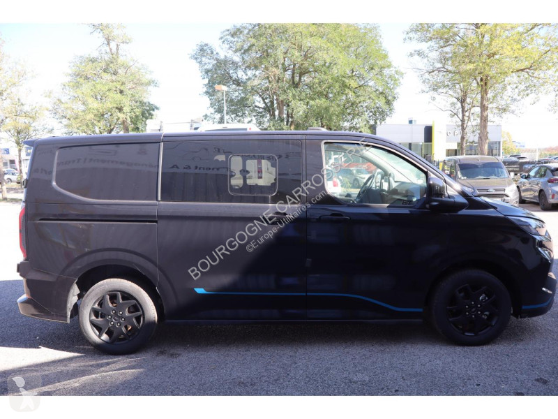Véhicule utilitaire Ford