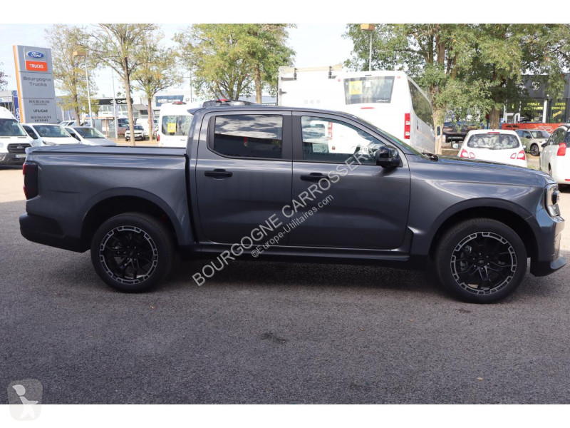 Véhicule utilitaire Ford