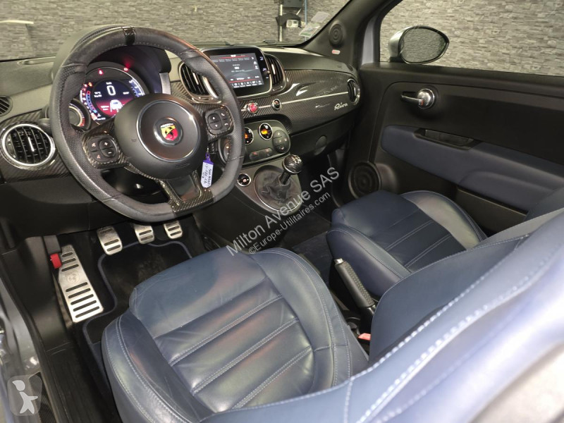 Véhicule utilitaire Abarth