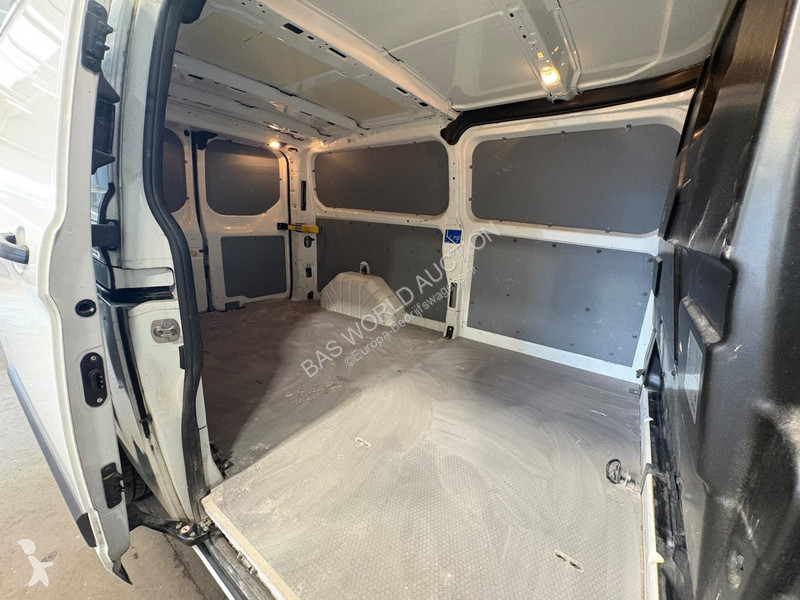 Véhicule utilitaire Ford 300 2.0 TDCI L2H1 Trend