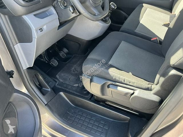 Véhicule utilitaire Peugeot EXPERT