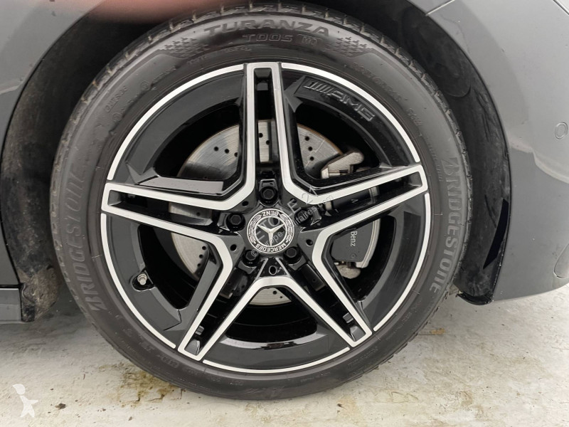 Véhicule utilitaire Mercedes CLA Shooting Brake...
