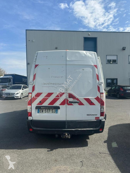 Véhicule utilitaire Renault 2.3 BLUE DCI