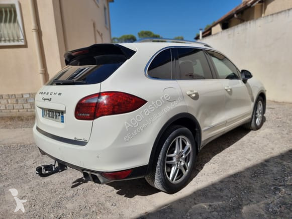 Коммерческий автомобиль Porsche CAYENNE