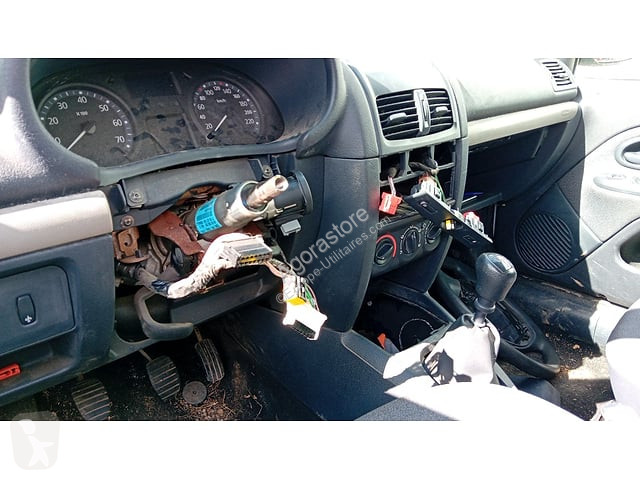 Коммерческий автомобиль Renault CLIO