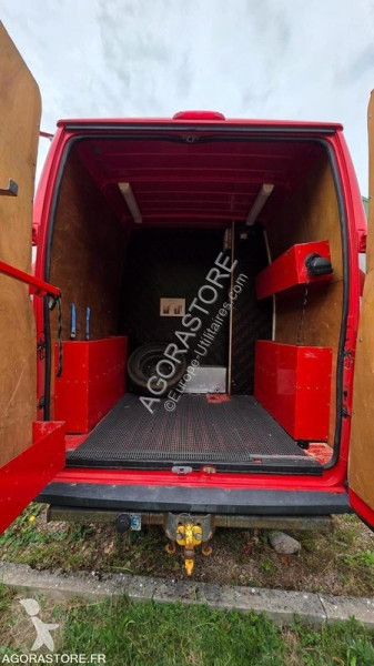 Samochód dostawczy Peugeot BOXER